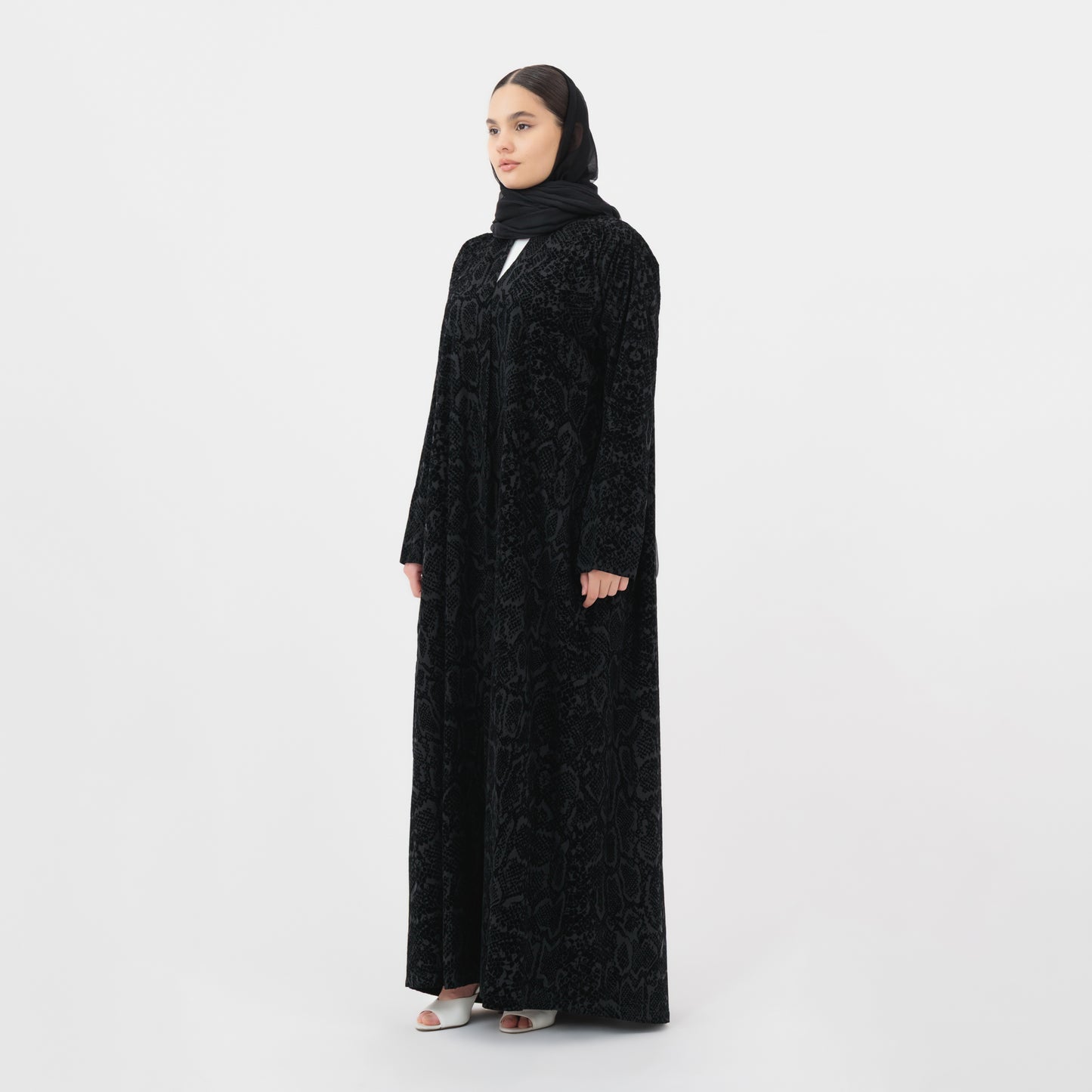 Scale Velvet - Black