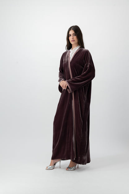 Velvet bisht abaya in Pink by GREI