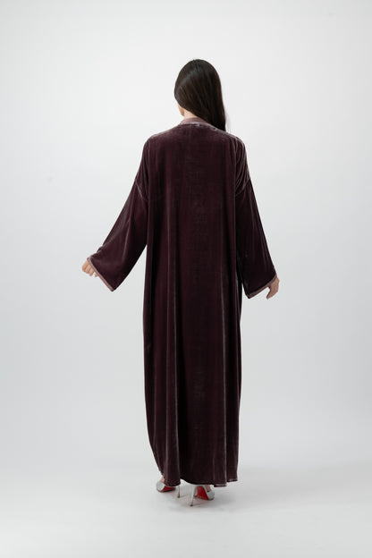 Velvet bisht abaya in Pink by GREI