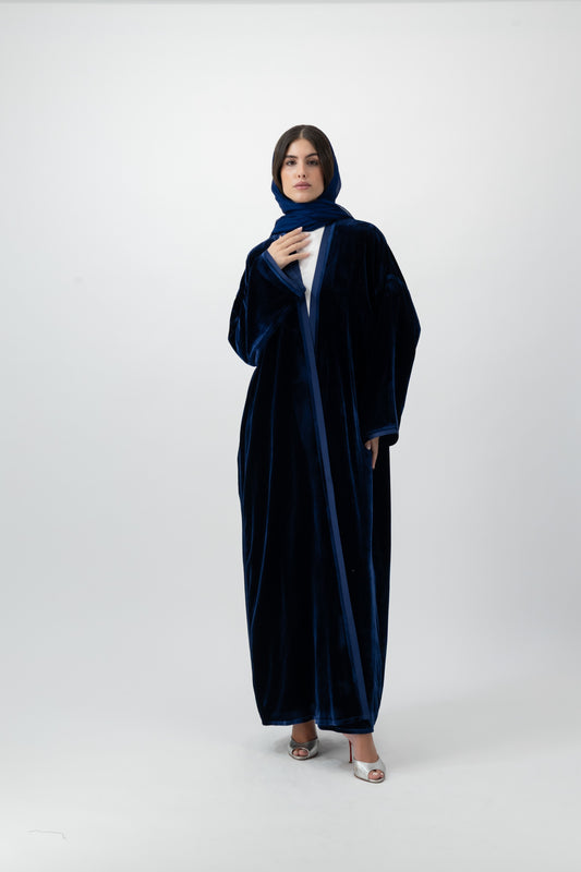 Velvet bisht abaya in Blue by GREI