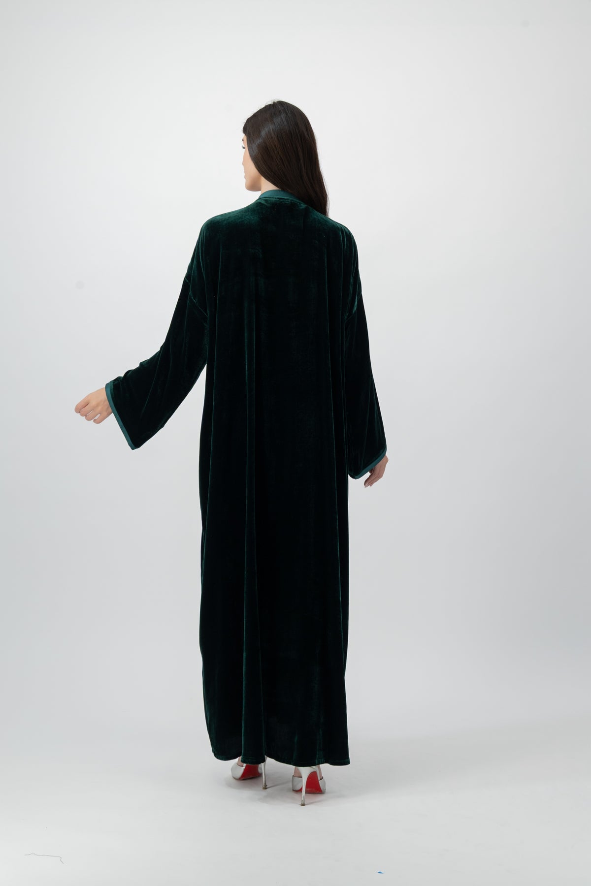 Velvet bisht abaya in Emerald Green by GREI