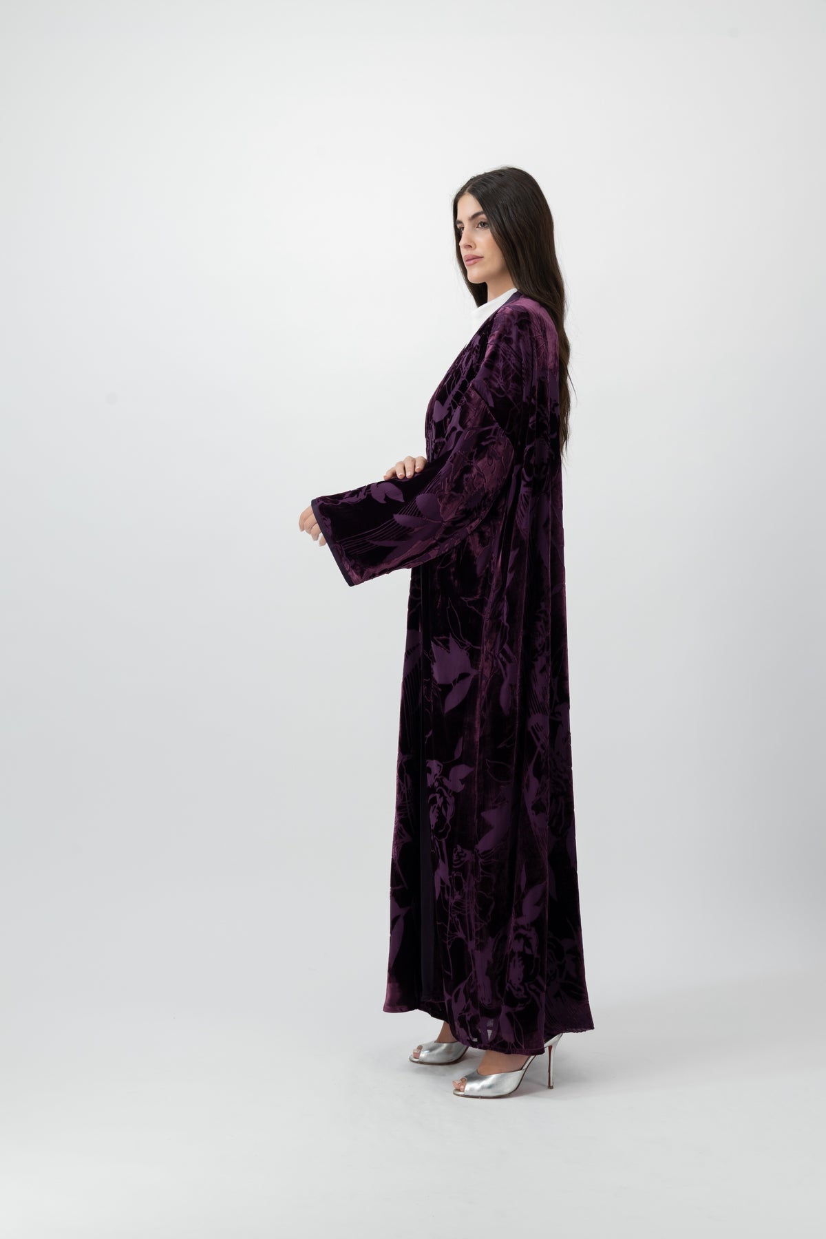 Bloom velvet bisht abaya in Plum by GREI