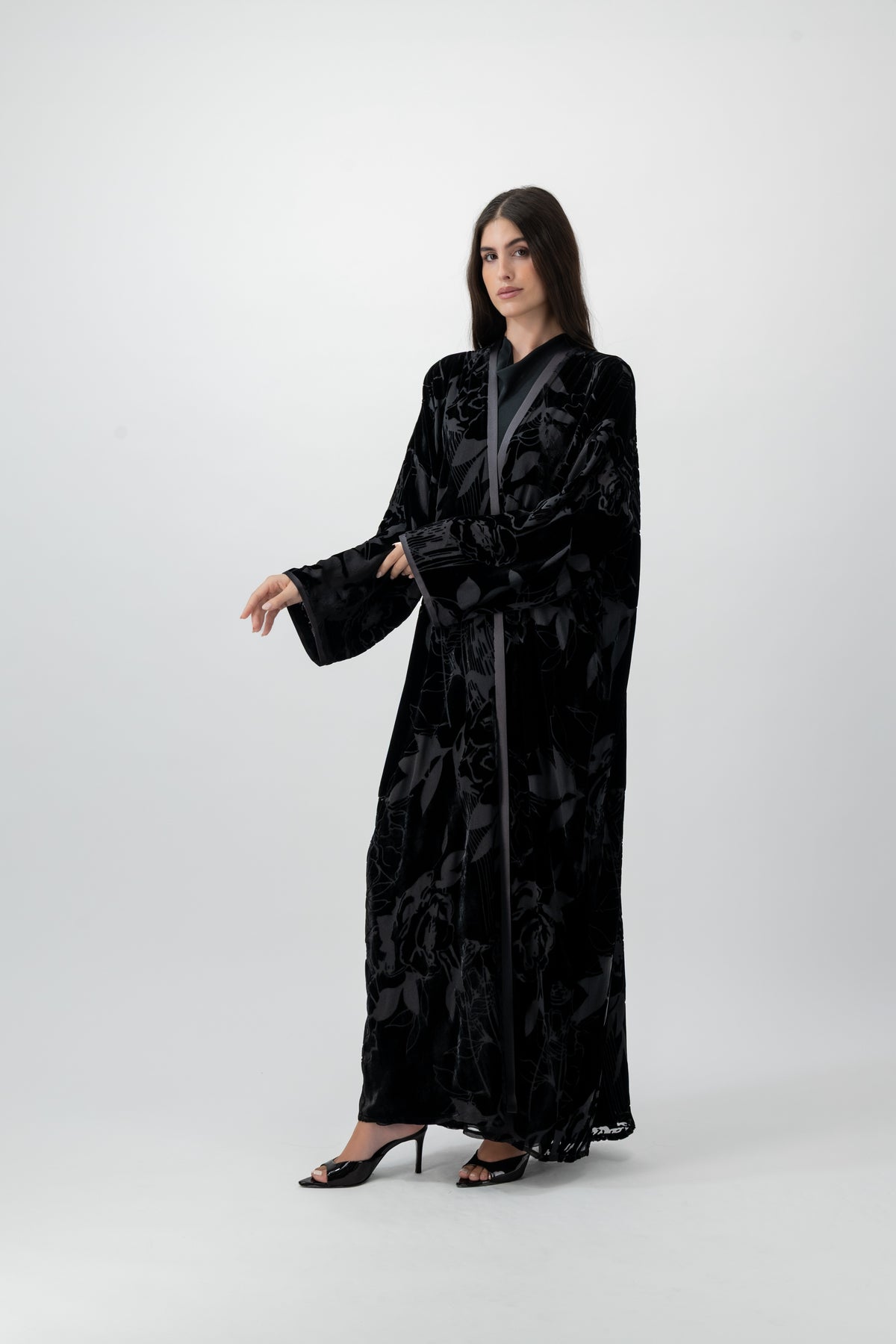 Bloom velvet bisht abaya in Black by GREI